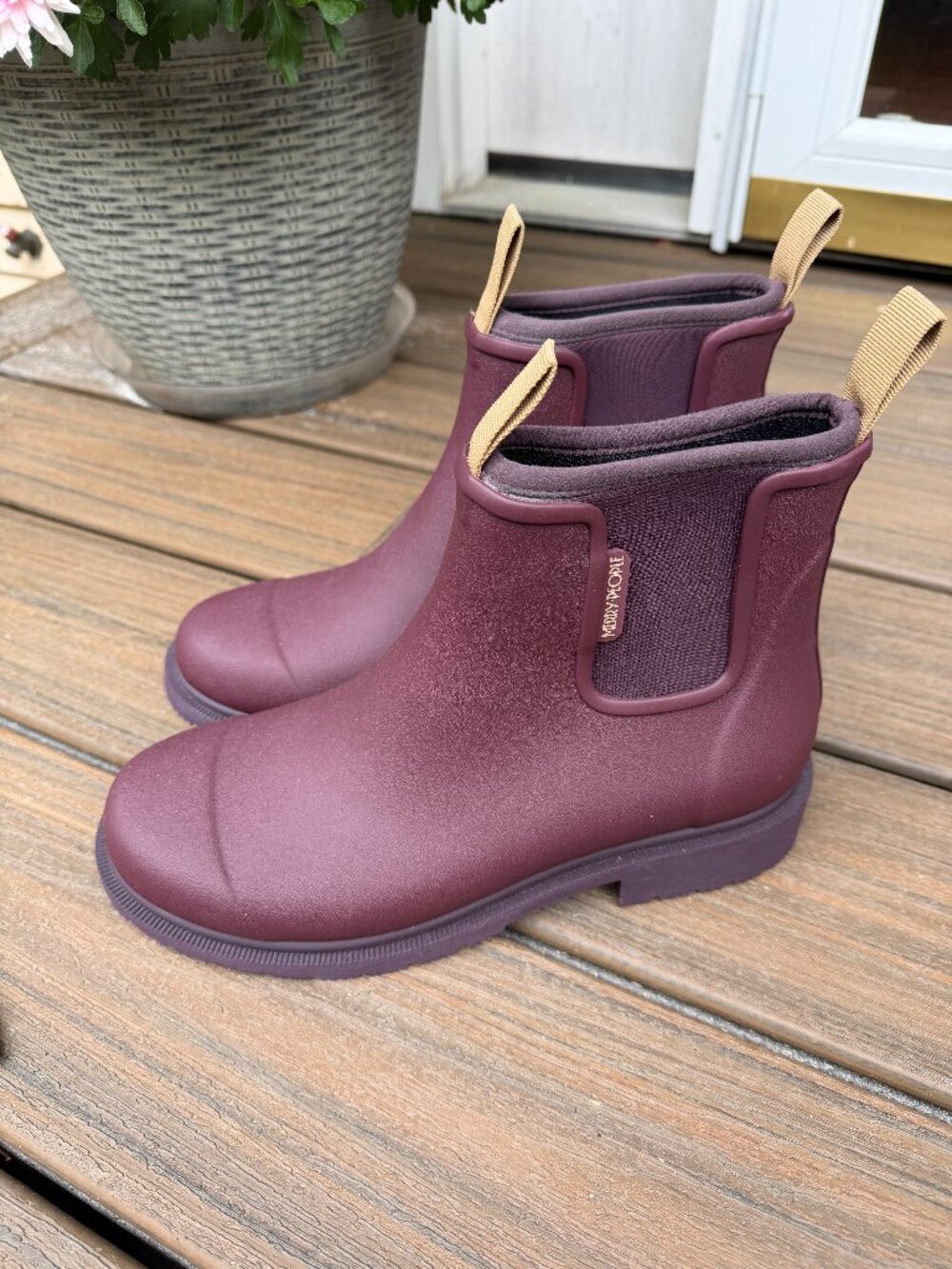 Merry People Bobbi Ankle Rain Boot (Gumboot) 40